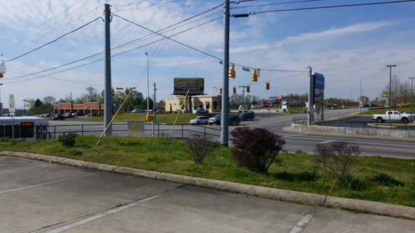 CROWN CENTER AT STERLING POINT : 2442 Dalton Pike SE, Cleveland, TN 37323